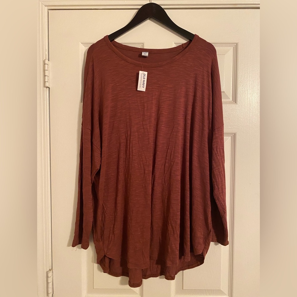 Old Navy Women's Long Sleeve Pullover Top. Rust Color. XXL. NWT.